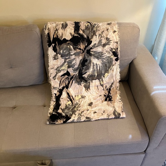 Floral Patterned Scarf - Picture 1 of 5
